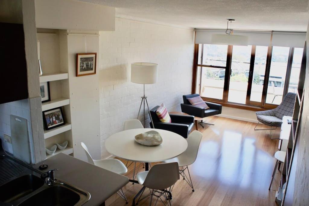 1 Bedroom In Paddington With Beautiful View Apartment Sydney