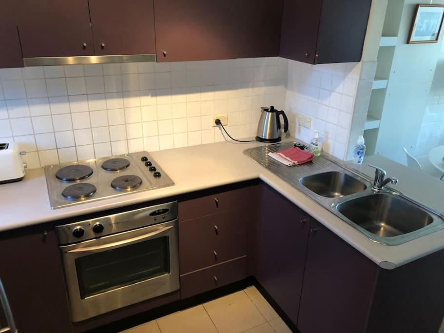 1 Bedroom In Paddington With Beautiful View Apartment Sydney